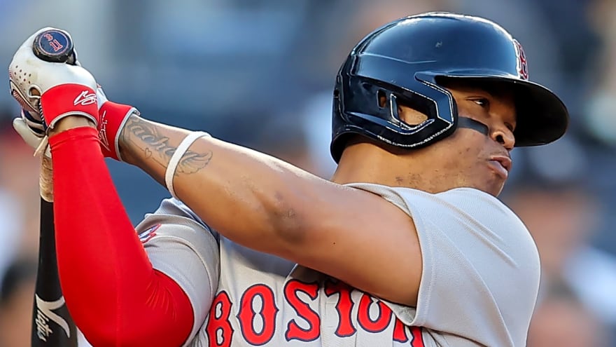 Bold approach with Rafael Devers separates Giants from timid Red Sox