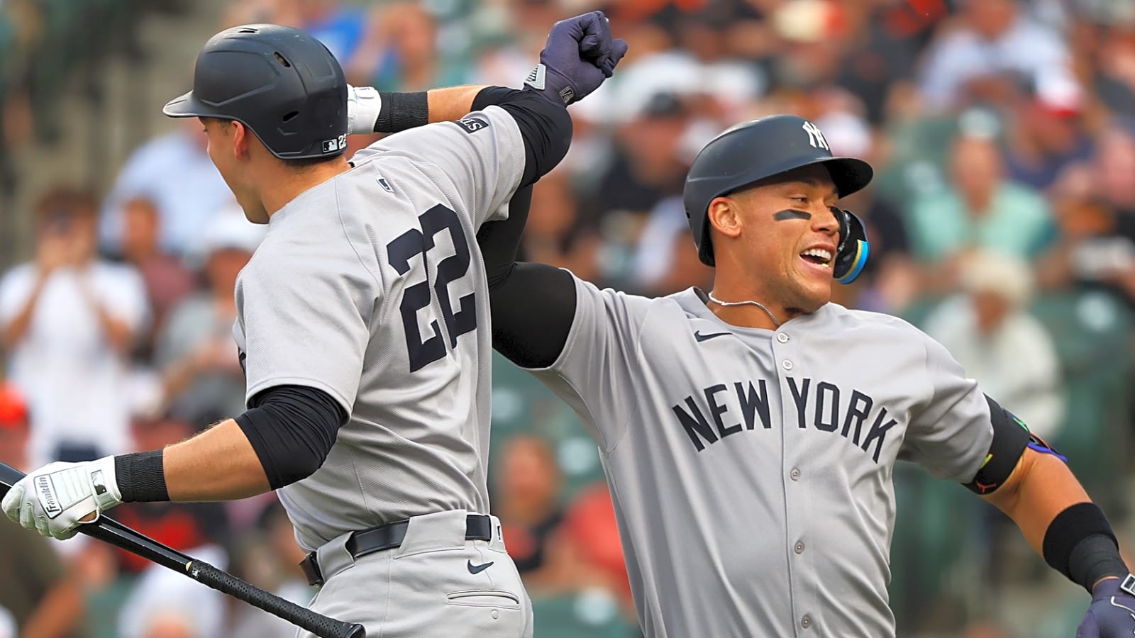 Yankees offense goes nuclear in blowout win
