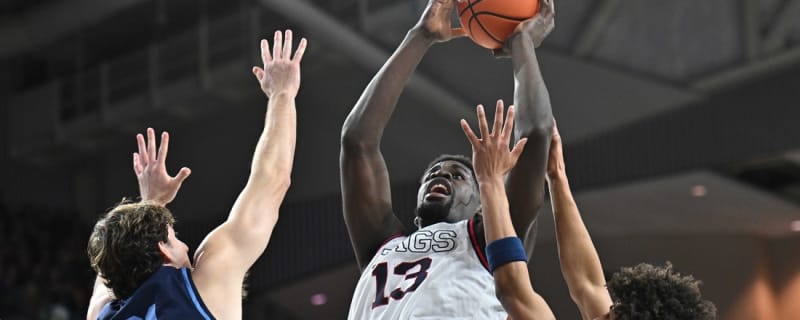 No. 18 Gonzaga makes it 19 straight wins over San Diego