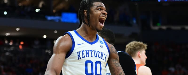 Kentucky Star Embraces NIL Era, Returns for Senior Season