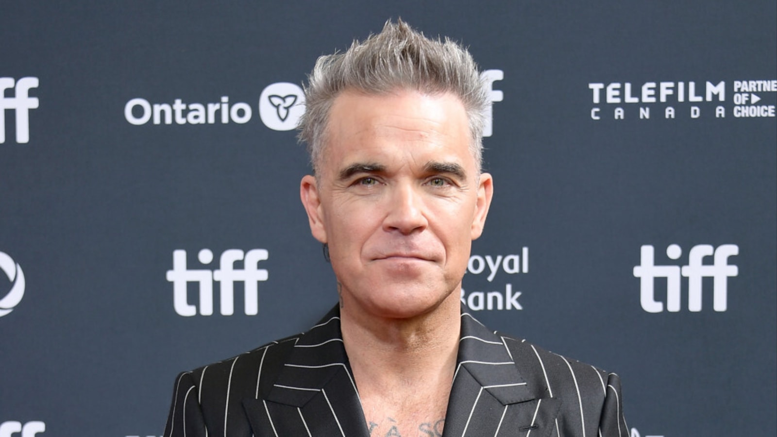 Robbie Williams defends Oasis in dynamic pricing controversy