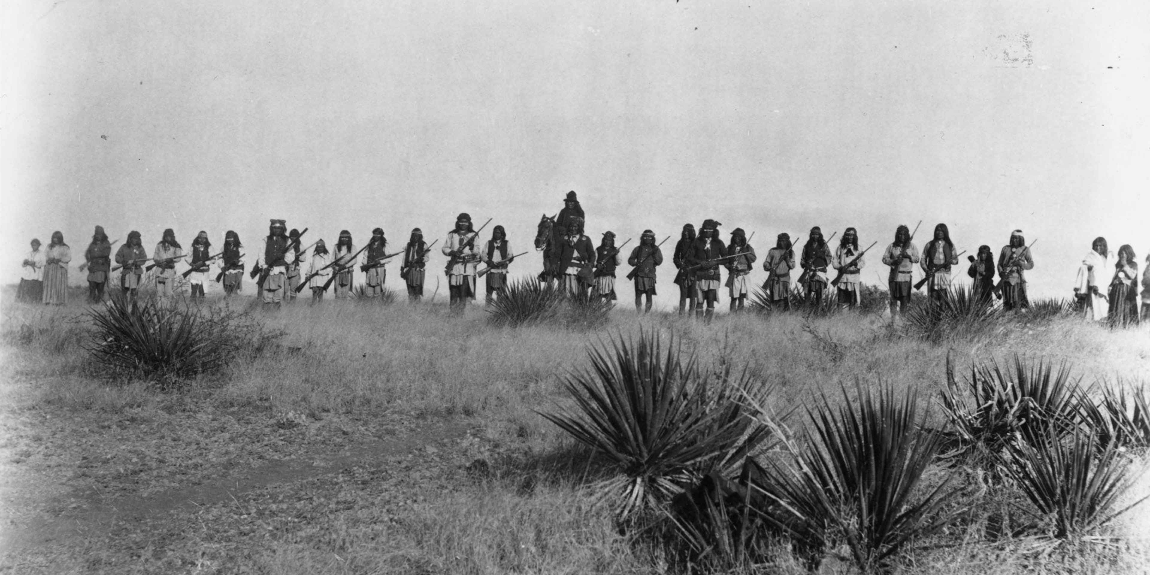 Geronimo and Chiricahua Apache warriors