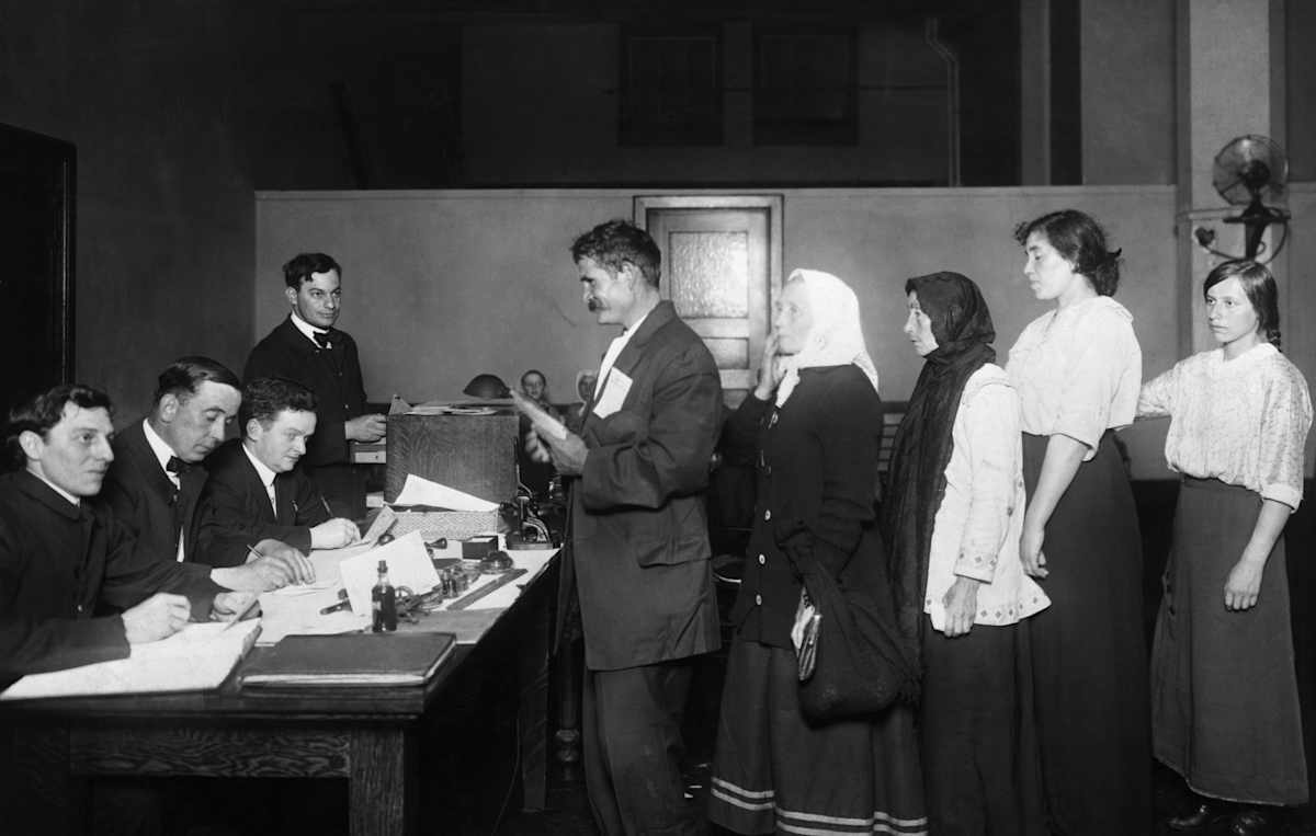 Ellis Island Immigration
