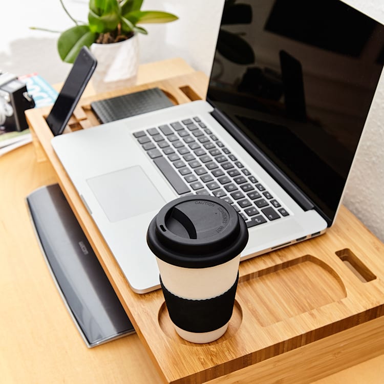 Supporto per monitor con fessure di ventilazione e scomparti 60x8,5x30 cm in bambù