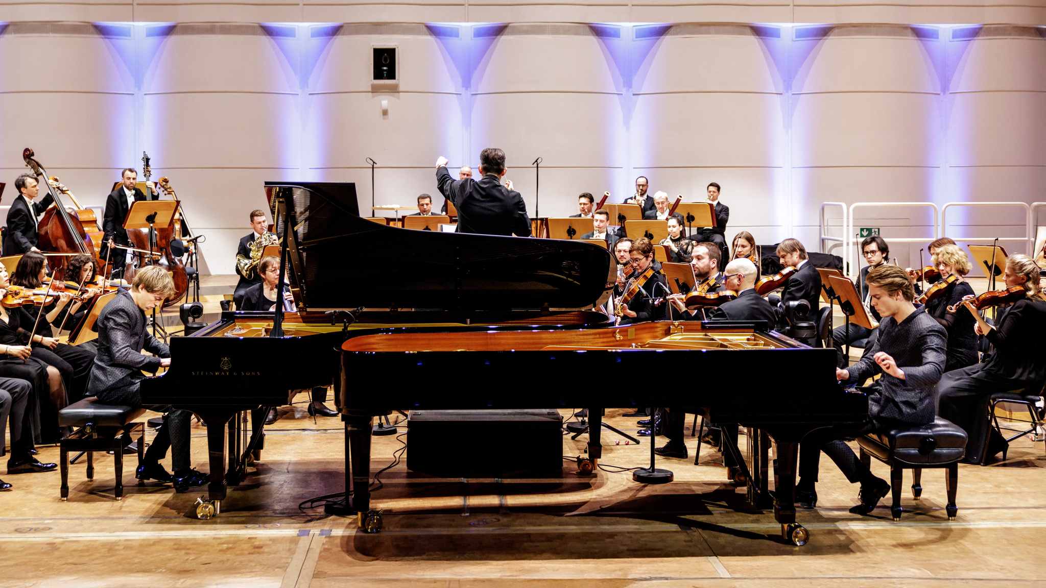Andris Nelsons und Lucas & Arthur Jussen: Mahler, Mendelssohn & Dvořák