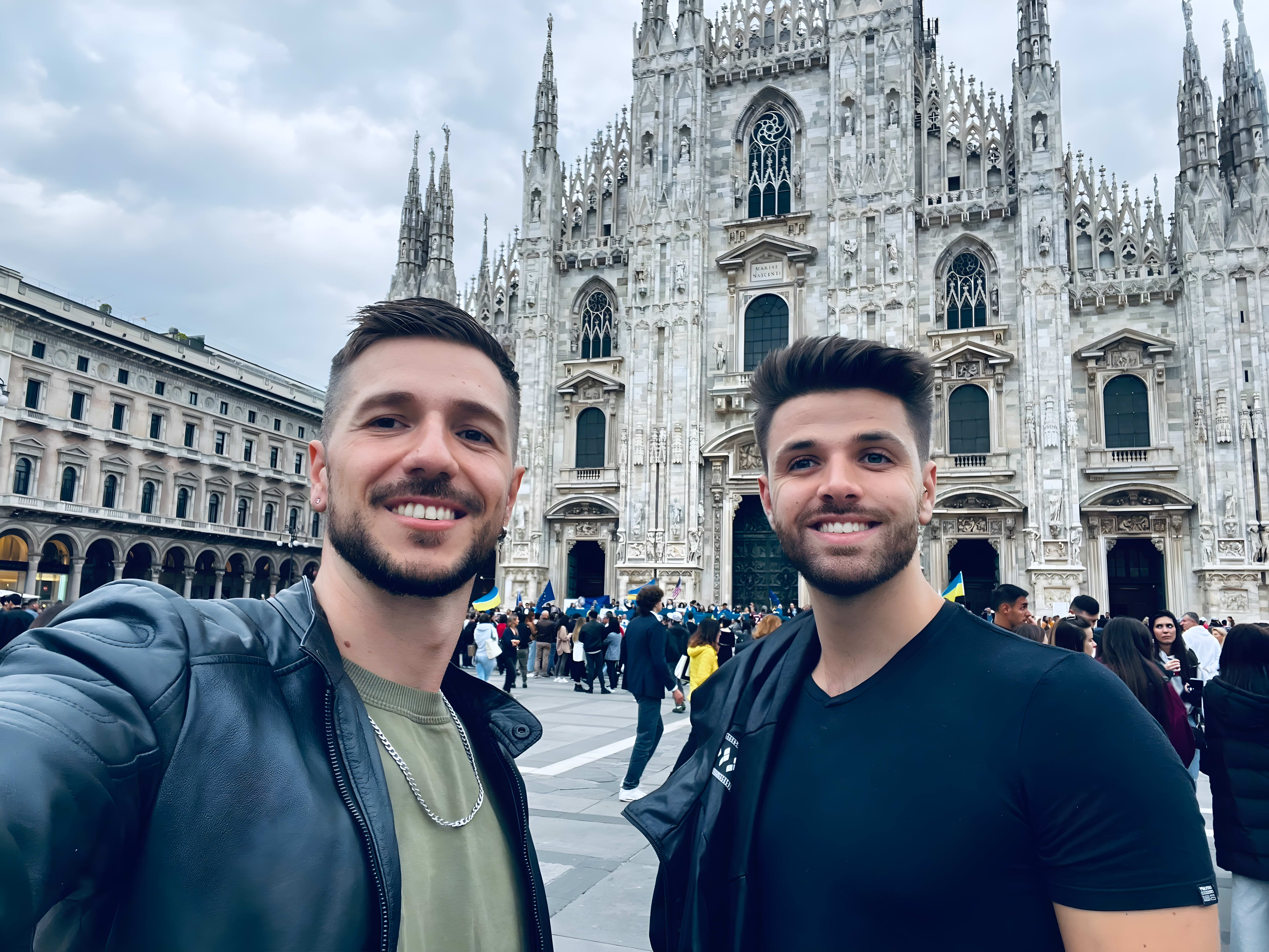 Gay Milan Guide: LGBTQ+ Culture, Bars & Hotspots 🇮🇹