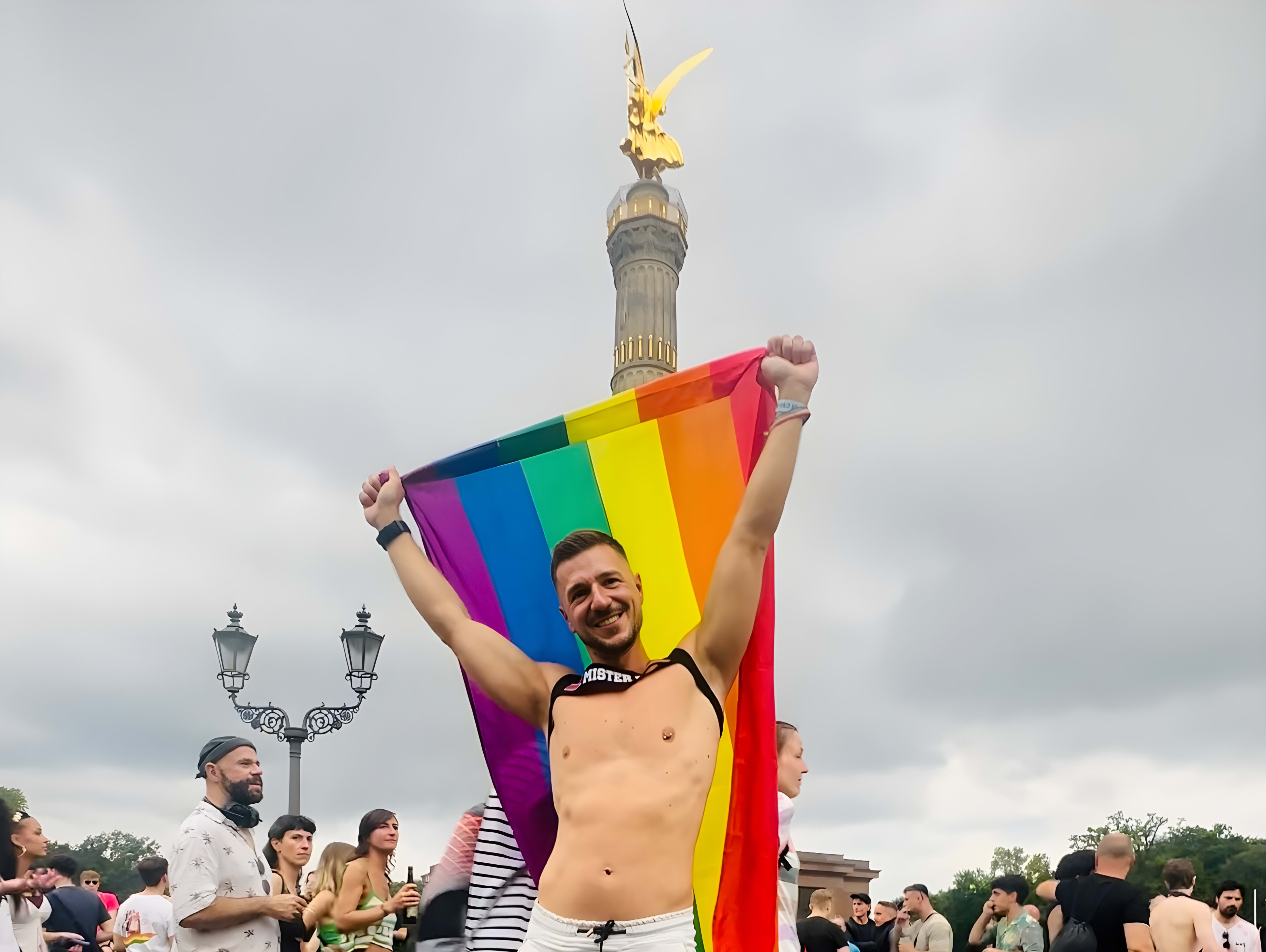 Gay Berlin Guide: LGBTQ+ Culture, Bars & Hotspots 🇩🇪