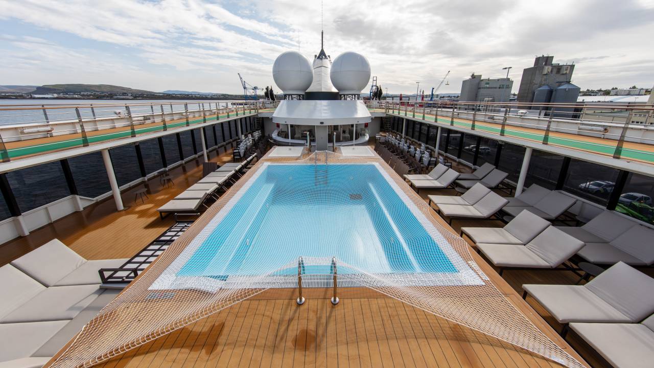 Antarctic Express: Fly South, Cruise North