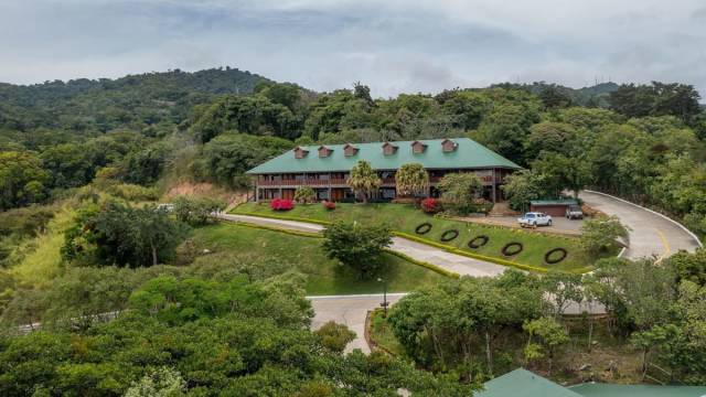 Discover Costa Rica – with Dominical