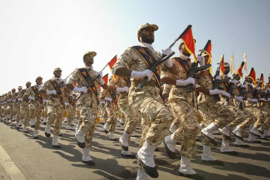 Members of Iran's Islamic Revolutionary Guard Corps march during a parade to commemorate the anniversary of the Iran-Iraq war (1980-88), in Tehran September 22, 2011. (Photo: REUTERS/Stringer)