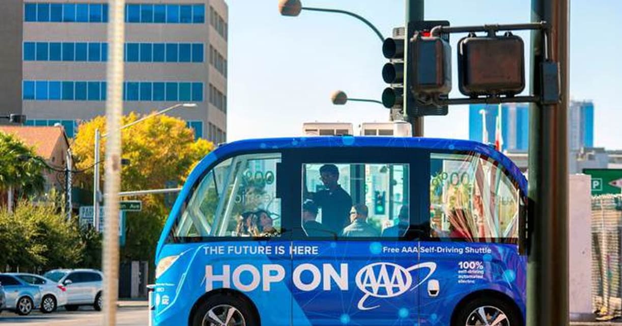 Une navette autonome à Las Vegas a eu un accident lors de son premier jour de service