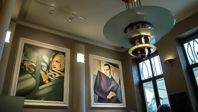 Café Victor Hugo - 1