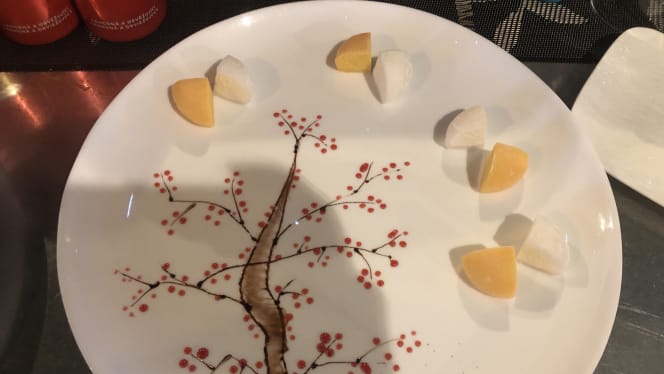Hinode Sushi 3 - 5